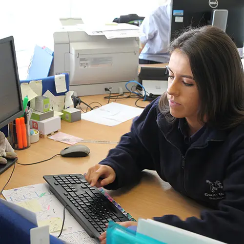 Apprentice Business Admin 3