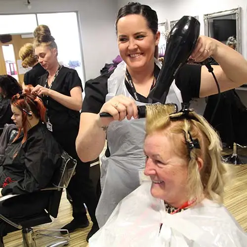 Salon-2-gallery