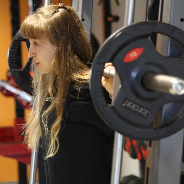 sport students in gym