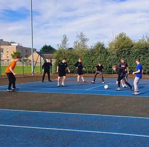 sport students in gym