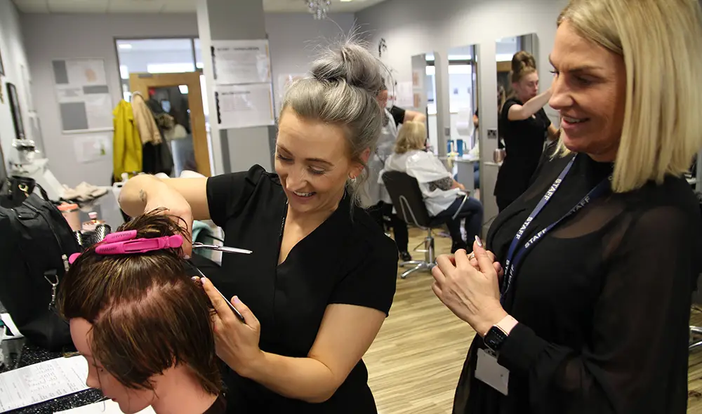 salon hair cutting